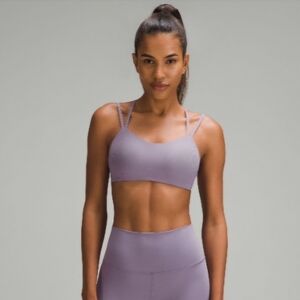 Lululemon like a cloud bra